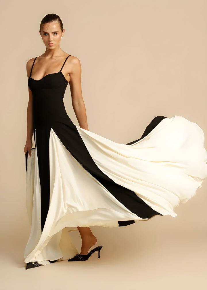 Elin® Halterneck Maxi Klänning – Magtäckande & Volanger