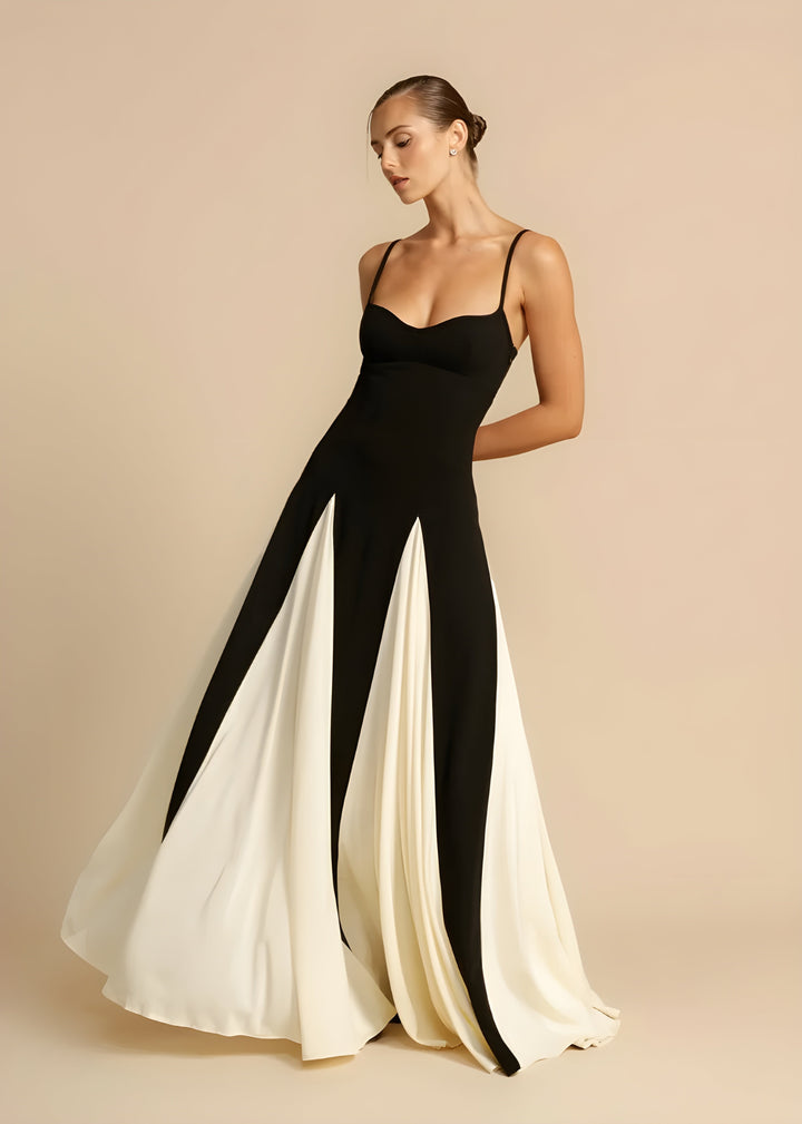 Elin® Halterneck Maxi Klänning – Magtäckande & Volanger